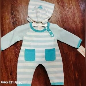 Cat & Jack Aqua and White Striped Kids 2-piece Outfit Size Newborn New With Tags